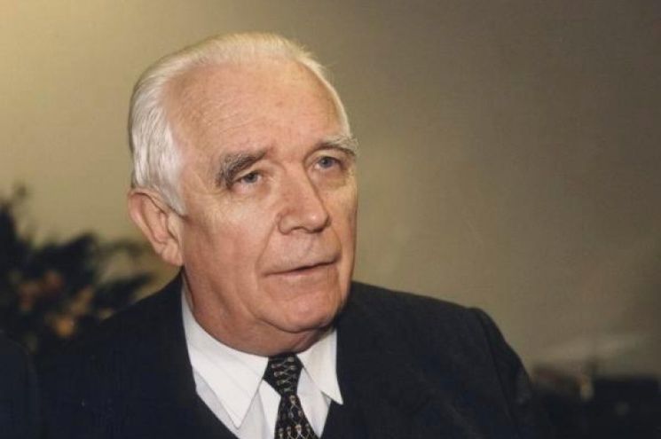 Prof. dr hab. Adam Zieliński