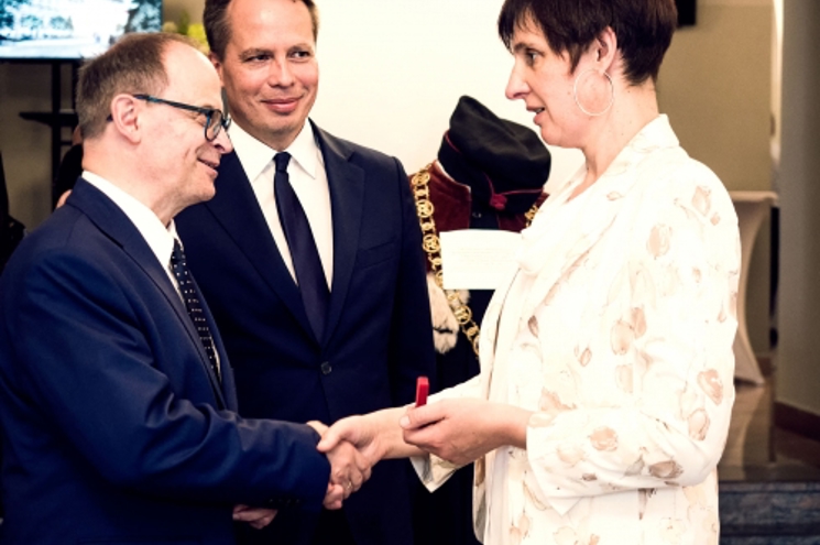 zdjęcie gości i prelegentów wystawy